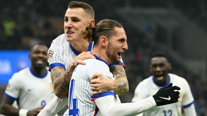 Lucas Digne và Adrien Rabiot, hai người hùng của Pháp ở trận thắng Italia