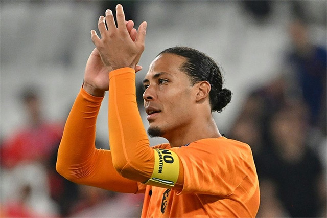 Van Dijk được phép trở lại Liverpool thay vì tiếp tục ở lại ĐT Hà Lan