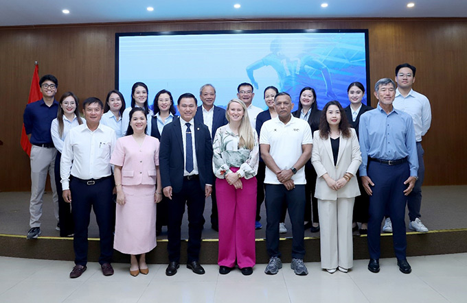 Hội thảo Dự án hỗ trợ phát triển Bóng đá nữ UEFA/AFC diễn ra tại Hà Nội từ 6/11 đến 8/11