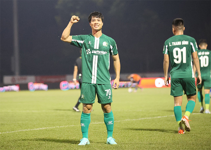 Công Phượng đã ghi 3 bàn trong 4 vòng đã qua. Ảnh: BP FC