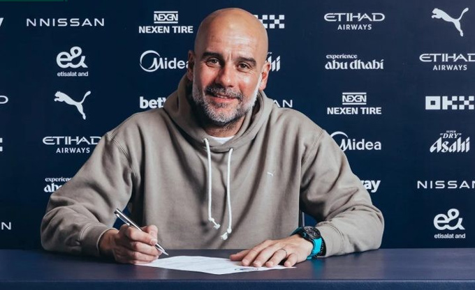 Guardiola ở lại Man City thêm 2 năm