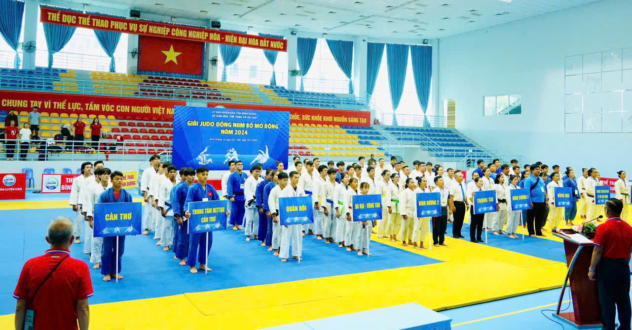 Toàn cảnh lễ khai mạc Giải Judo Đông Nam bộ mở rộng năm 2024 tại Bình Dương