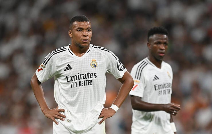 Sự xuất hiện của Mbappe đã tạo ra áp lực cho Vinicius