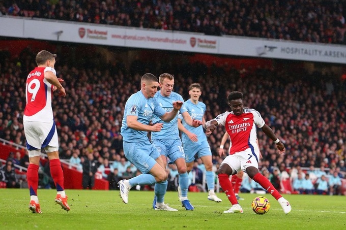 Arsenal đã khiến Nottingham Forest thua tâm phục khẩu phục