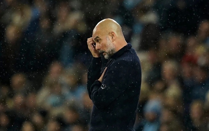 Guardiola bất lực nhìn Man City thua thảm Tottenham