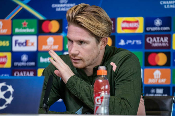 De Bruyne có muốn ở lại?