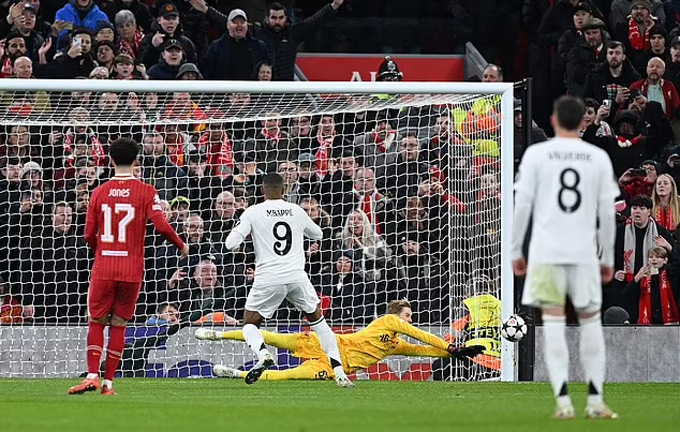 Liverpool đã thắng thuyết phục Real