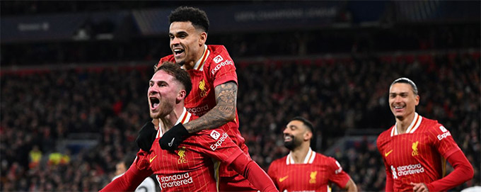 Liverpool trở thành đội đầu tiên giành quyền đi tiếp sau 5 lượt trận 