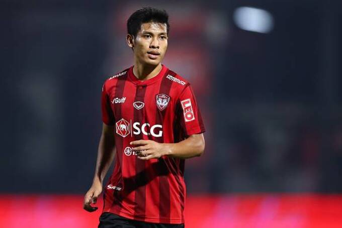 Tiền đạo Aung Thu của ĐT Myanmar đang chơi ở Thái Lan cho Muangthong United.