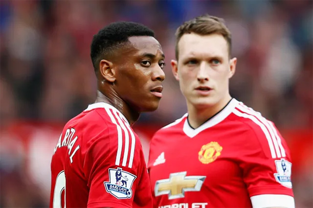 Martial và Jones từng có thời là đồng đội ở MU