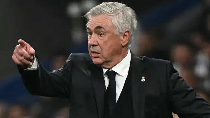 Ancelotti không tỏ ra hài lòng khi có nhiều người nghi ngờ năng lực của ông