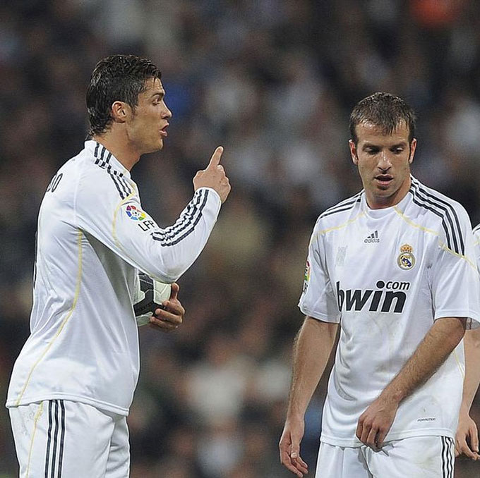 Ronaldo từng sát cánh với Van der Vaart