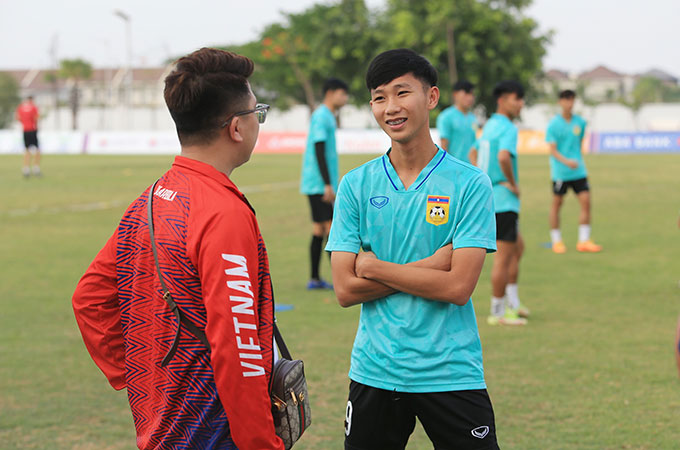 Hậu vệ Lào gốc Việt tiếp tục có màn chạm trán với các đội tuyển Việt Nam - Ảnh: Đức Cường 