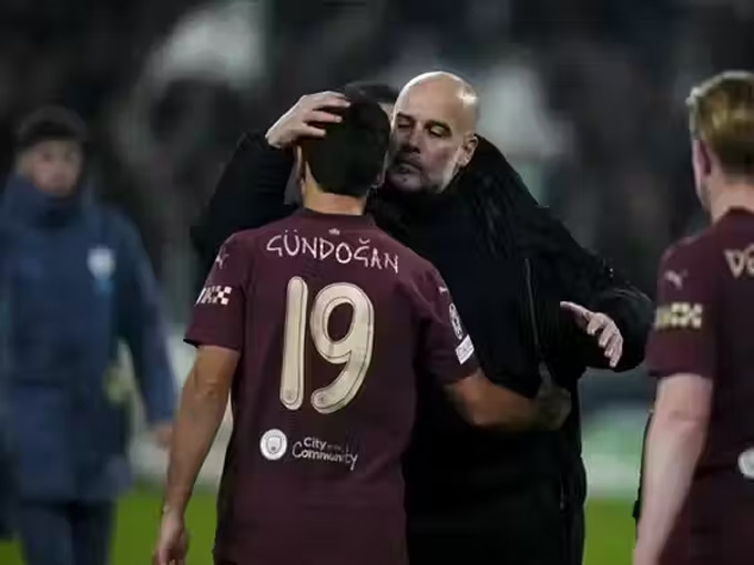 HLV Guardiola không đồng ý với phát biểu của Gundogan
