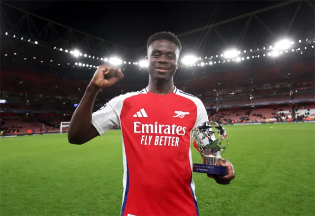 Saka đóng góp 2 bàn vào thắng lợi tưng bừng của Arsenal trước Monaco