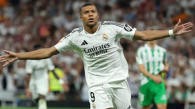 Ancelotti vẫn đang chờ Mbappe trở lại