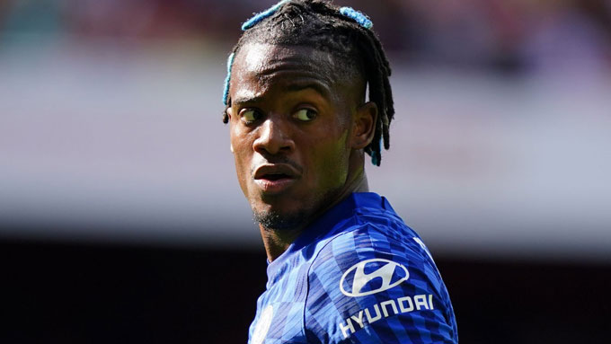 Batshuayi khi còn khoác áo Chelsea