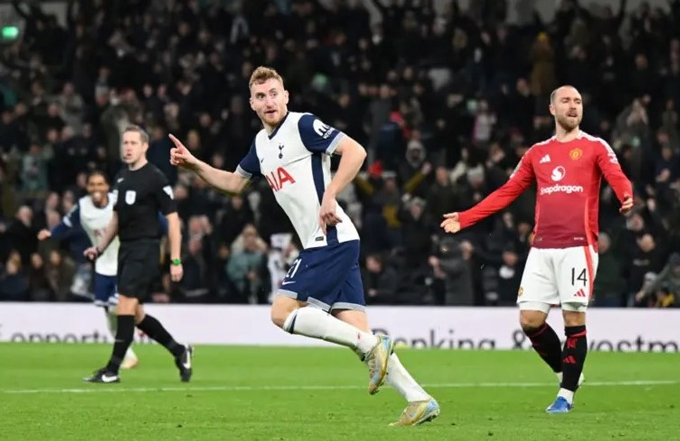 MU đã không vùng dậy sớm đầu hiệp 2 và để cho Tottenham tiếp tục ghi bàn