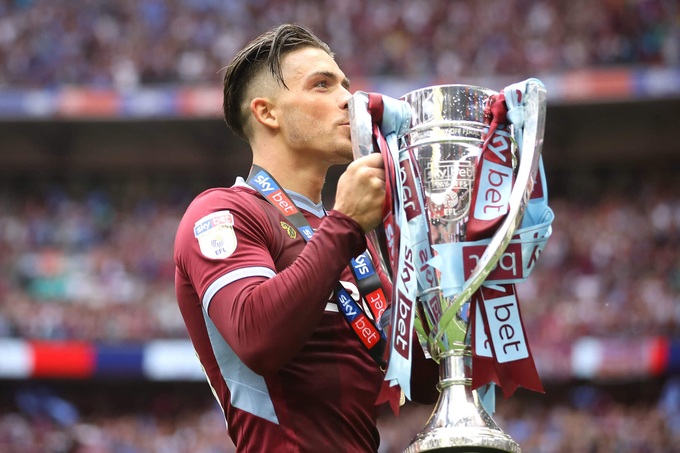 Grealish từng là nhạc trưởng khi còn khoác áo Aston Villa