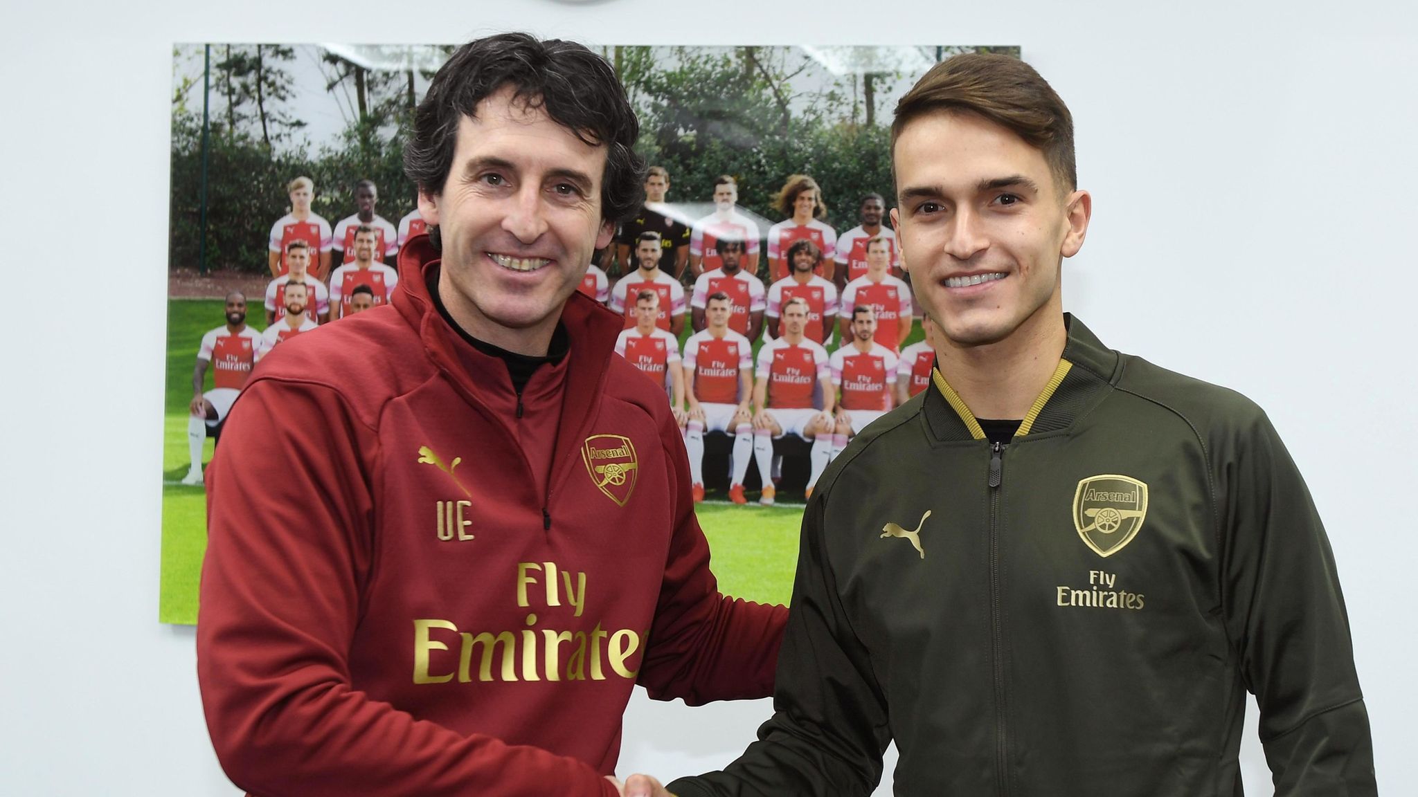 Dennis Suarez đến London vào tháng 1/2019, và người đang chờ anh ở Arsenal là Unai Emery