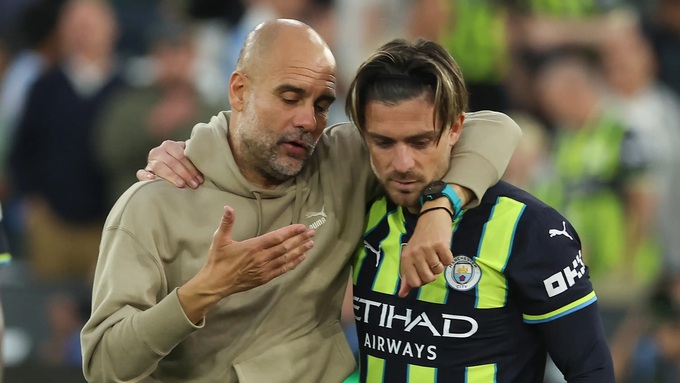 Phải gò mình vào chiến thuật của Pep Guardiola, Jack Grealish đã 1 năm rồi không ghi bàn cho Man City