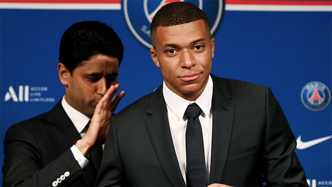 PSG chày bửa không chịu trả lương và thưởng lên đến 55,4 triệu euro cho Mbappe