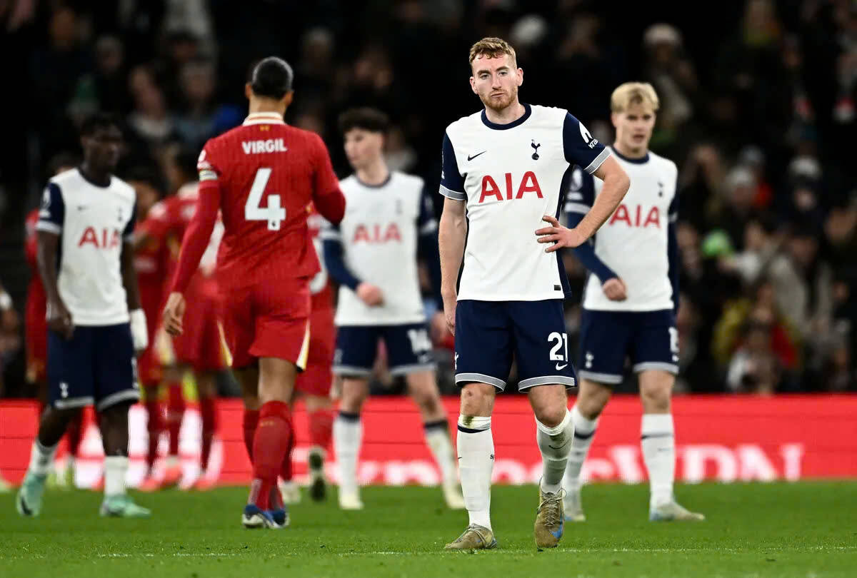 Các cầu thủ Tottenham bắt đầu đặt câu hỏi về hệ thống của Ange Postecoglou