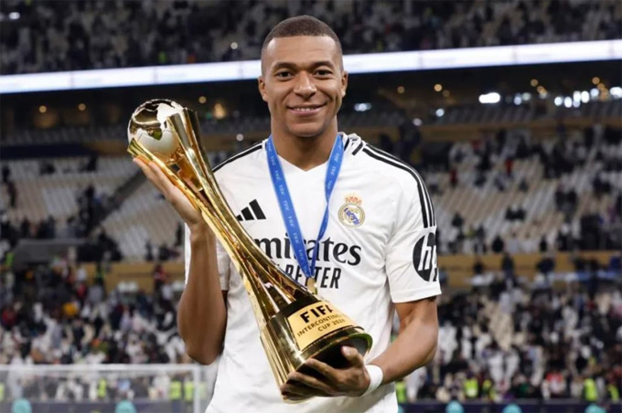 Mbappe cùng Real đăng quang tại cúp Liên lục địa