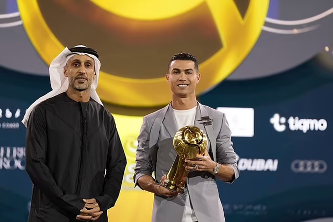 Ronaldo giành giải cầu thủ hay nhất Trung Đông lần thứ hai liên tiếp