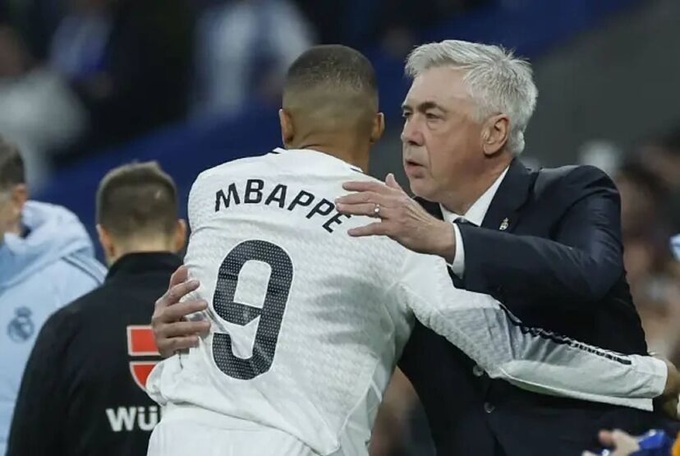 HLV Ancelotti cho rằng Mbappe đã hết 6 tháng "thử việc" tại Real Madrid.