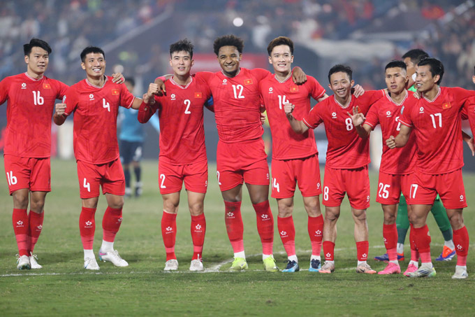 Việt Nam vào chung kết AFF Cup sau chiến thắng thuyết phục trước Singapore. Ảnh: Đức Cường