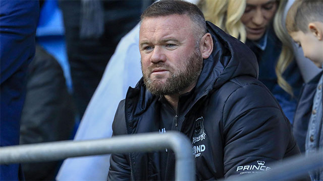 HLV Rooney đang bị các fan Plymouth Argyle coi như cái gai trong mắt