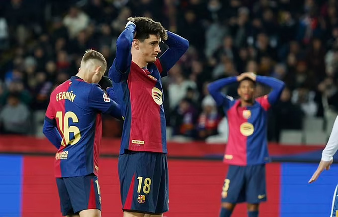Pau Victor, số 18, cũng bị La Liga gạch tên