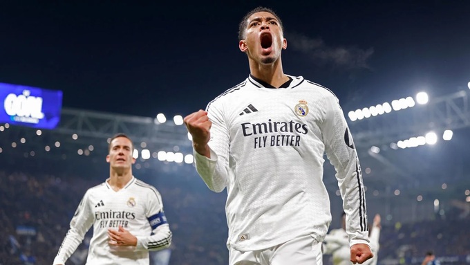 Bellingham bật chế độ "kẻ săn mồi" khi được HLV Ancelotti trả về vị trí số 10.