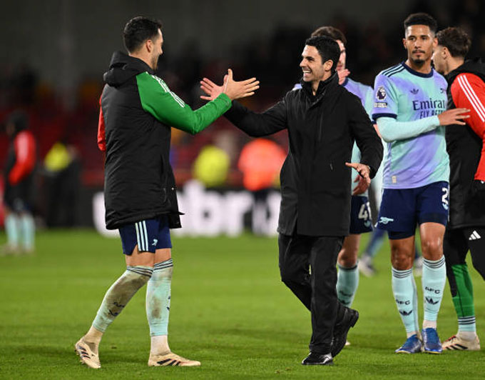 Giờ thì thầy trò Arteta sẽ chờ Liverpool sảy chân đề dần thu hẹp cách biệt