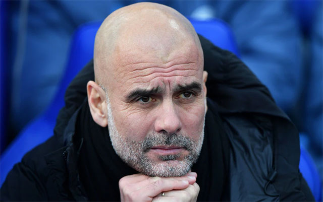 HLV Guardiola đang phải chịu sức ép rất lớn