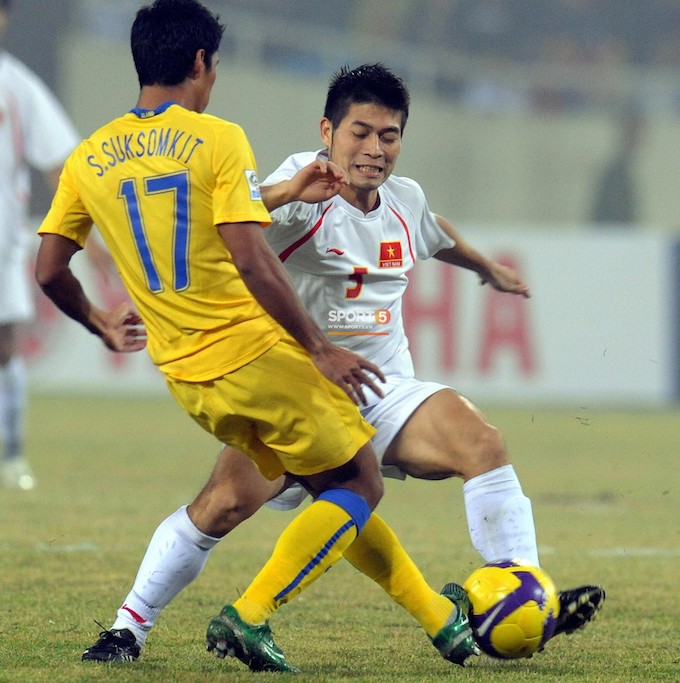 Cựu tuyển thủ Minh Châu ở trận chung kết lượt đi gặp Thái Lan tại AFF Cup 2008. Ảnh: CTV