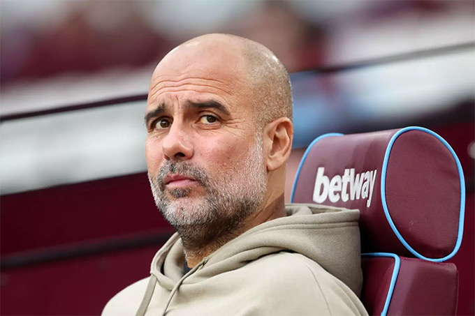 HLV Pep Guardiola có sự nghiệp cầm quân lẫy lừng