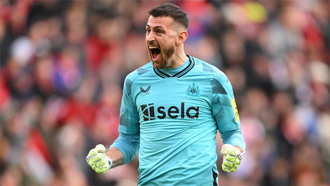 Dubravka trên đường rời Newcastle