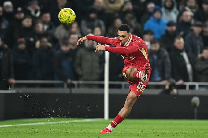 Alexander-Arnold vẫn rất quan trọng với Liverpool