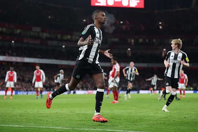 Alexander Isak đến Arsenal