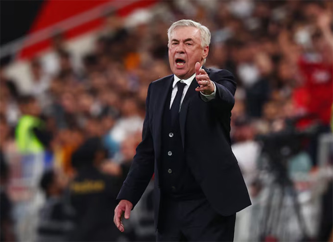 HLV Ancelotti trao đổi với sếp lớn Real Madrid về tình hình đội bóng