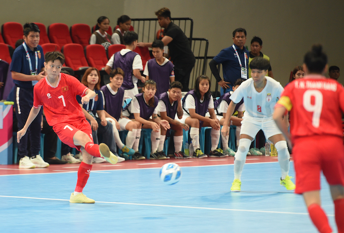 ĐT futsal nữ Việt Nam vừa có trận thắng đậm Myanmar ở ngày mở màn của vòng loại châu Á