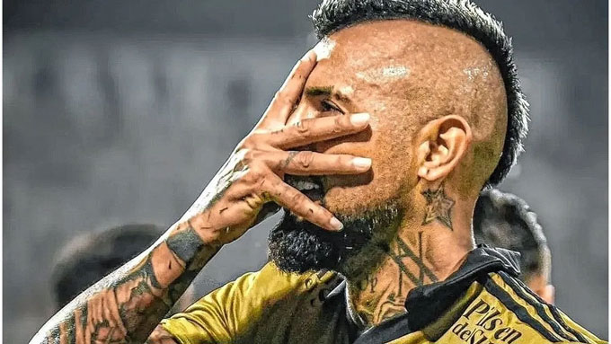 Vidal tự biến mình thành trai hư