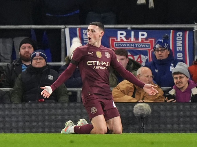 Phil Foden đang tìm lại phong độ cao nhất sau giai đoạn sa sút đầu mùa