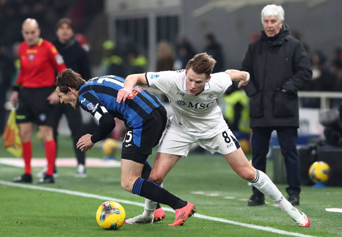 McTominay được trao vai trò số 8 tự do tại Napoli