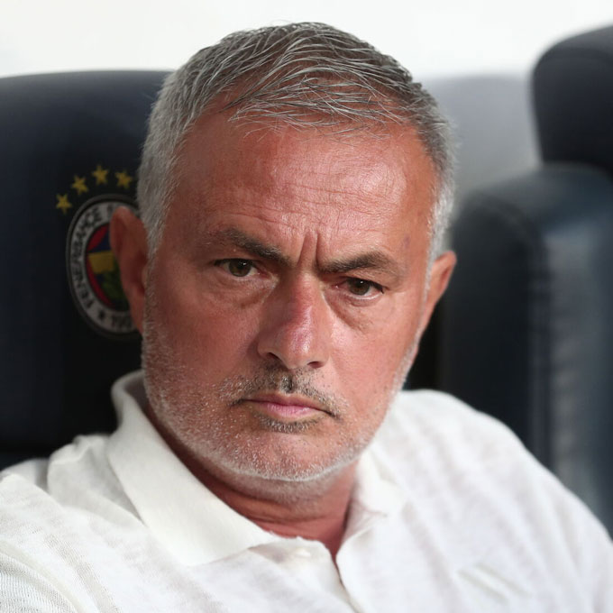 Jose Mourinho đối mặt áp lực tại Fenerbahce