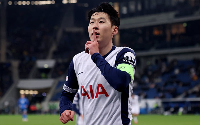 Son Heung-min tỏa sáng với cú đúp bàn thắng