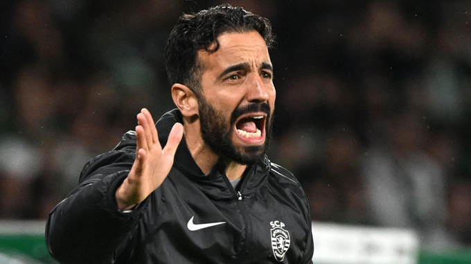  Huấn luyện viên Ruben Amorim 