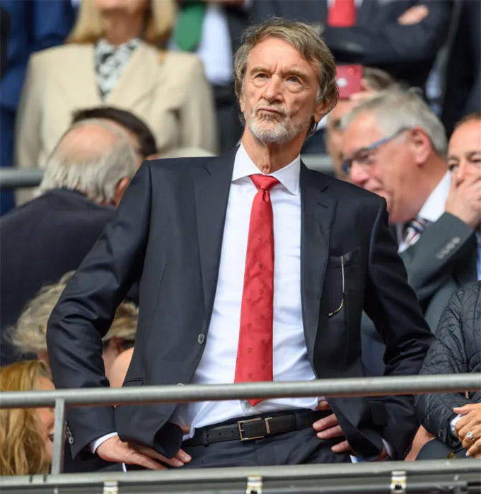 Sir Jim Ratcliffe chưa biết phá sân Old Trafford để xây mới hoàn toàn hay nâng cấp sân bóng biểu tượng này